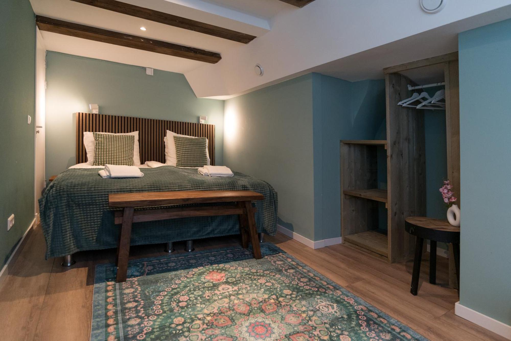 1001 Nacht Hotel 2*